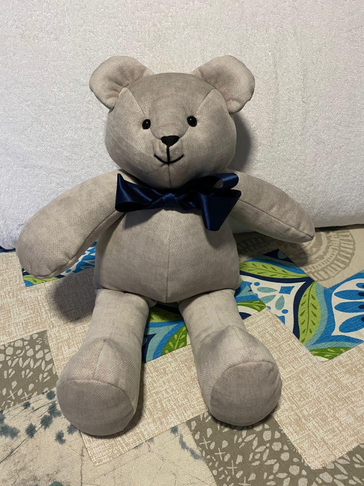 Oso de peluche artesanal
