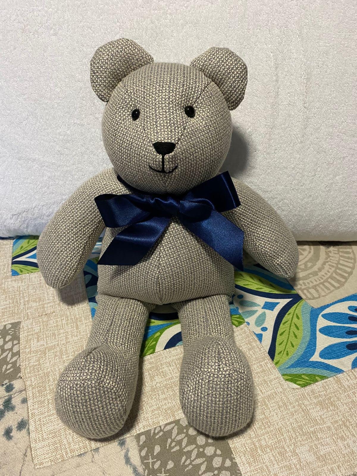 Oso de peluche artesanal